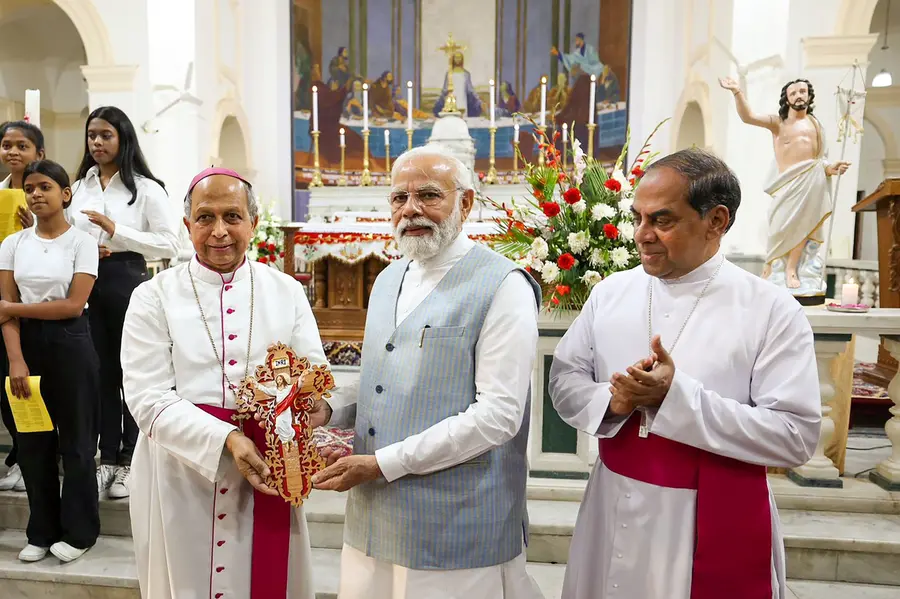 PM Modi visits Delhi church on Easter
