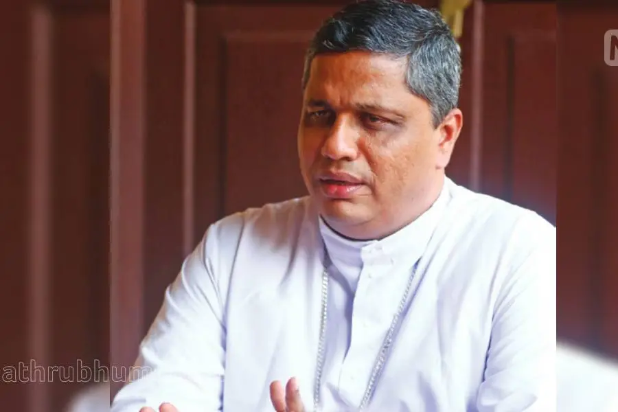 രക്തസാക്ഷികള് പോലീസ് ഓടിച്ചപ്പോള് തെന്നിവീണ് മരിച്ചവര്, അനാവശ്യമായി കലഹിച്ചവർ- ബിഷപ് പാംപ്ലാനി