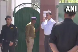 Land for job case: CBI reaches former Bihar CM Rabri Devi's residence