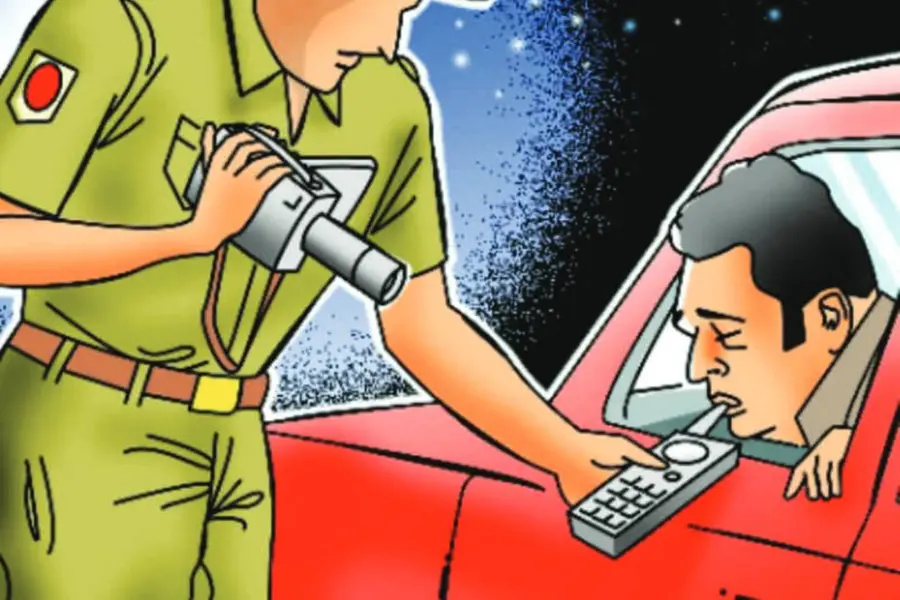 ഊതിയാല്‍ ശബ്ദം മാത്രമല്ല ഫോട്ടോയും പതിയും: മദ്യപരെ പിടിക്കാന്‍ പുതിയ ബ്രീത്ത് അനലൈസര്‍