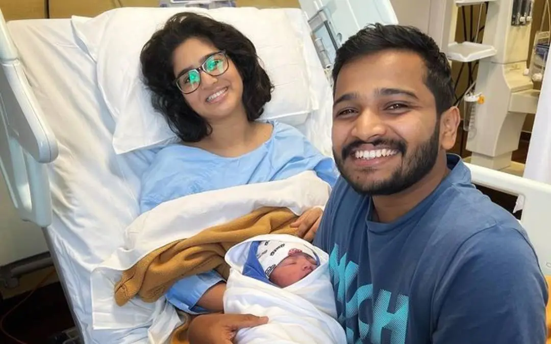 Basil Joseph and Elizabeth with their new born daughter | Photo: www.instagram.com/ibasiljoseph/