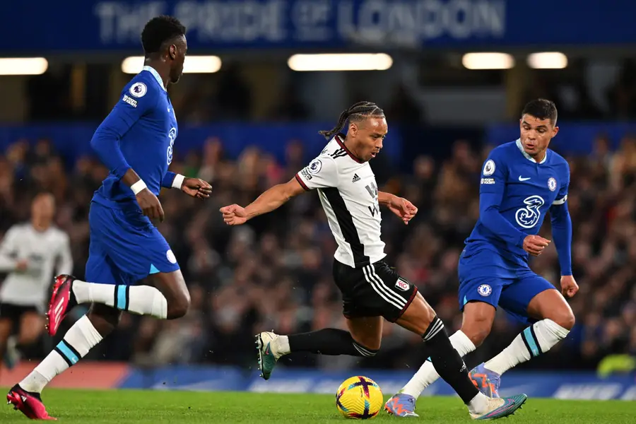 Chelsea can't buy a goal in Fulham stalemate