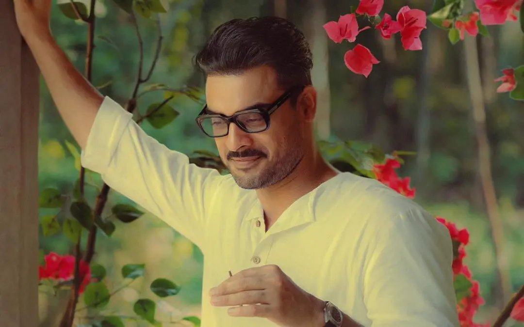 Tovino Thomas in 'Neelavelicham' | Photo: www.facebook.com/ActorTovinoThomas