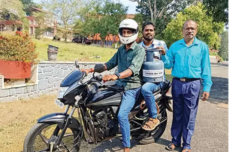 Central Tuber Crops Research Institute produces natural gas from tapioca leaves