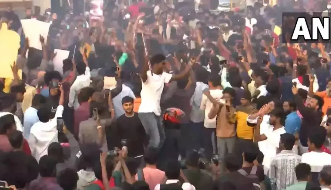Fans celebrating 'Thunivu' release near Rohini Theatre in Chennai | Photo: ANI