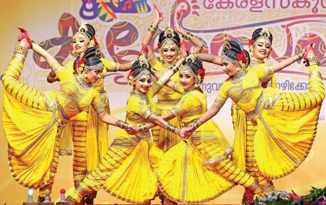 Group dance performance by Silver Hills HSS, Paroppadi at Kerala Kalolsavam venue | Photo: Mathrubhumi / KK Santhosh