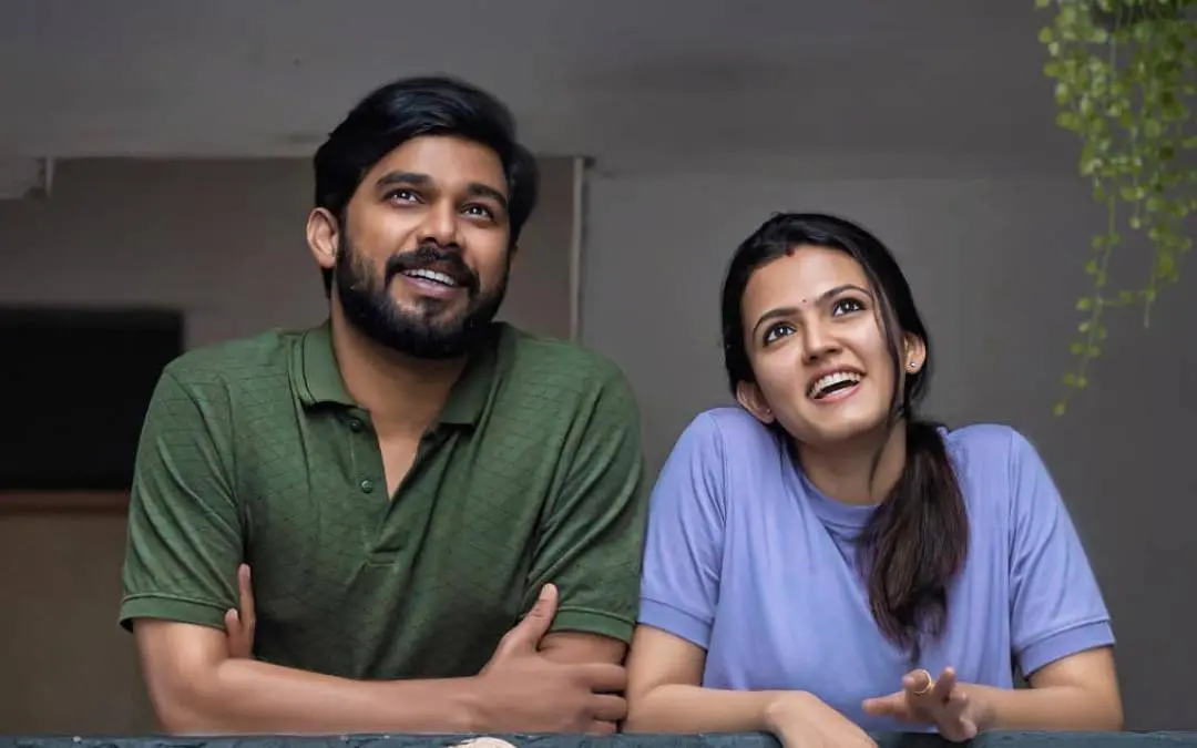 'പ്രിയൻ ഓട്ടത്തിലാണ്' സിനിമയുടെ പോസ്റ്റർ