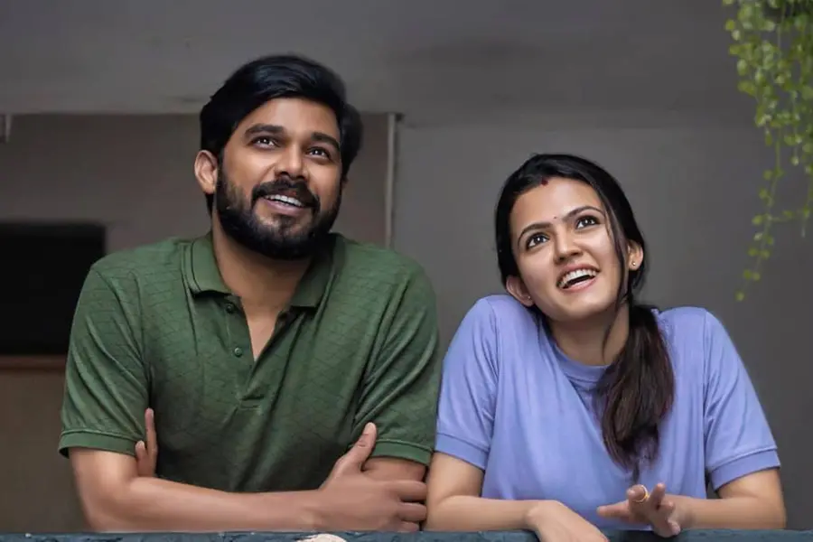 'പ്രിയൻ ഓട്ടത്തിലാണ്' ആദ്യ ലിറിക്കൽ ഗാനത്തിന് 'ഗുഡ് ഫീൽ' പ്രതികരണം