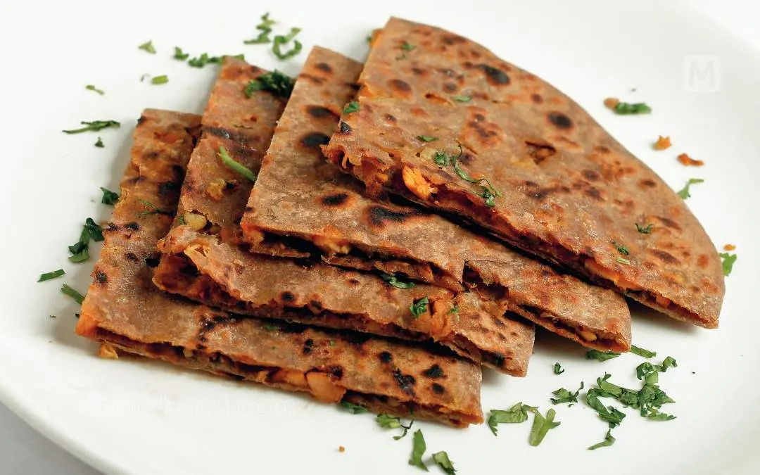 Wheat Garlic Naan | Photo: Grihalakshmi