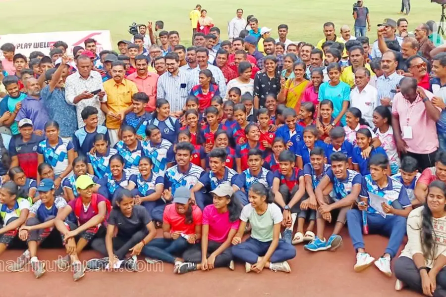 കിരീടം ചൂടി പാലക്കാട്, പോയന്റ് നിലയില് ബഹുദൂരം മുന്നില്; ചരിത്രക്കുതിപ്പില് മലപ്പുറം രണ്ടാമത്