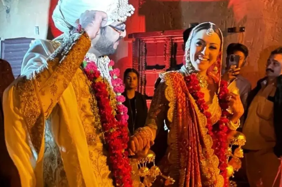Hansika Motwani ties knot with Sohael Kathuriya, see pics