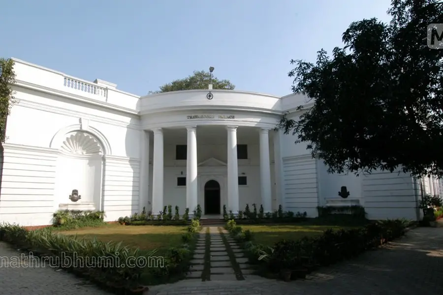 ‘Royal row’: Half ownership of Delhi bungalow, another property in Bengaluru offered for Rs 250 cr
