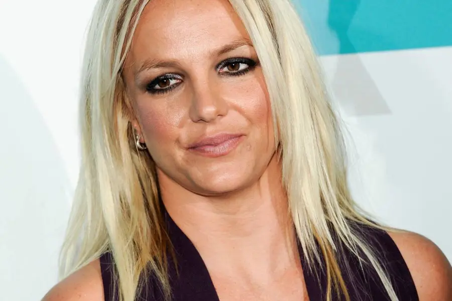 Britney Spears suffers nerve damage on right side of her body