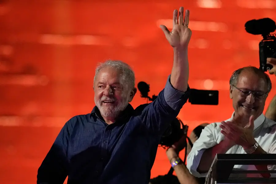 Lula defeats Bolsonaro to become Brazil's president again