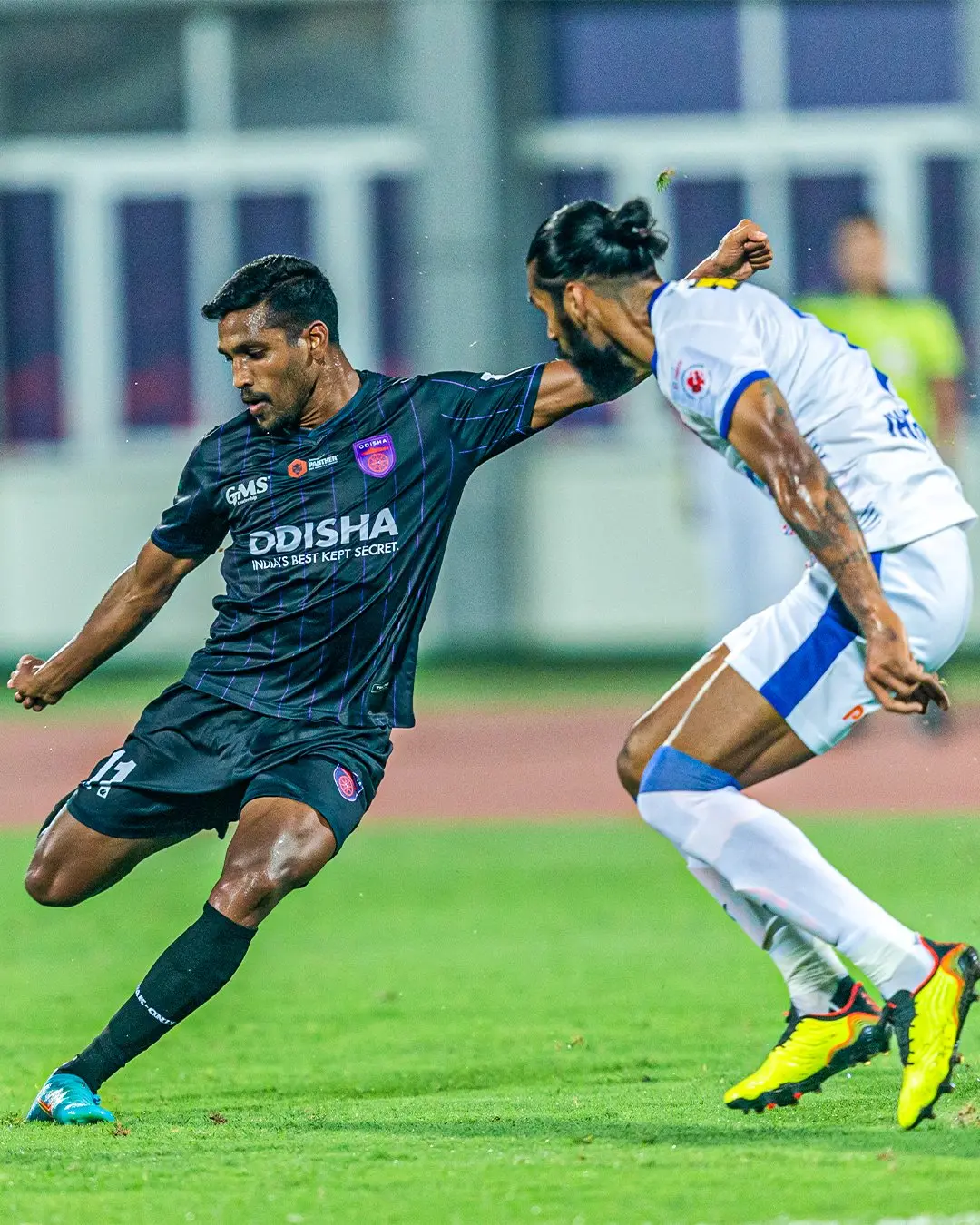 https://twitter.com/IndSuperLeague