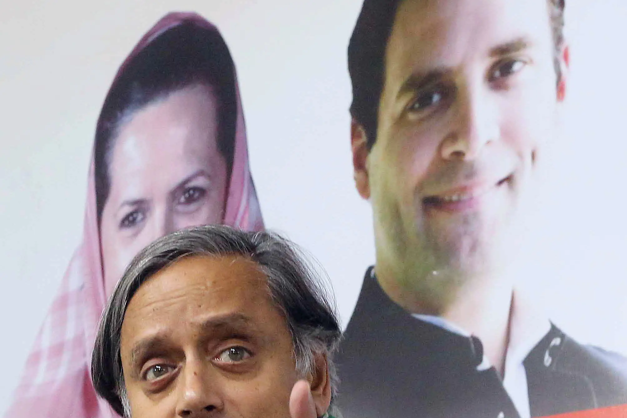 Violation of polling norms, alleges Tharoor camp