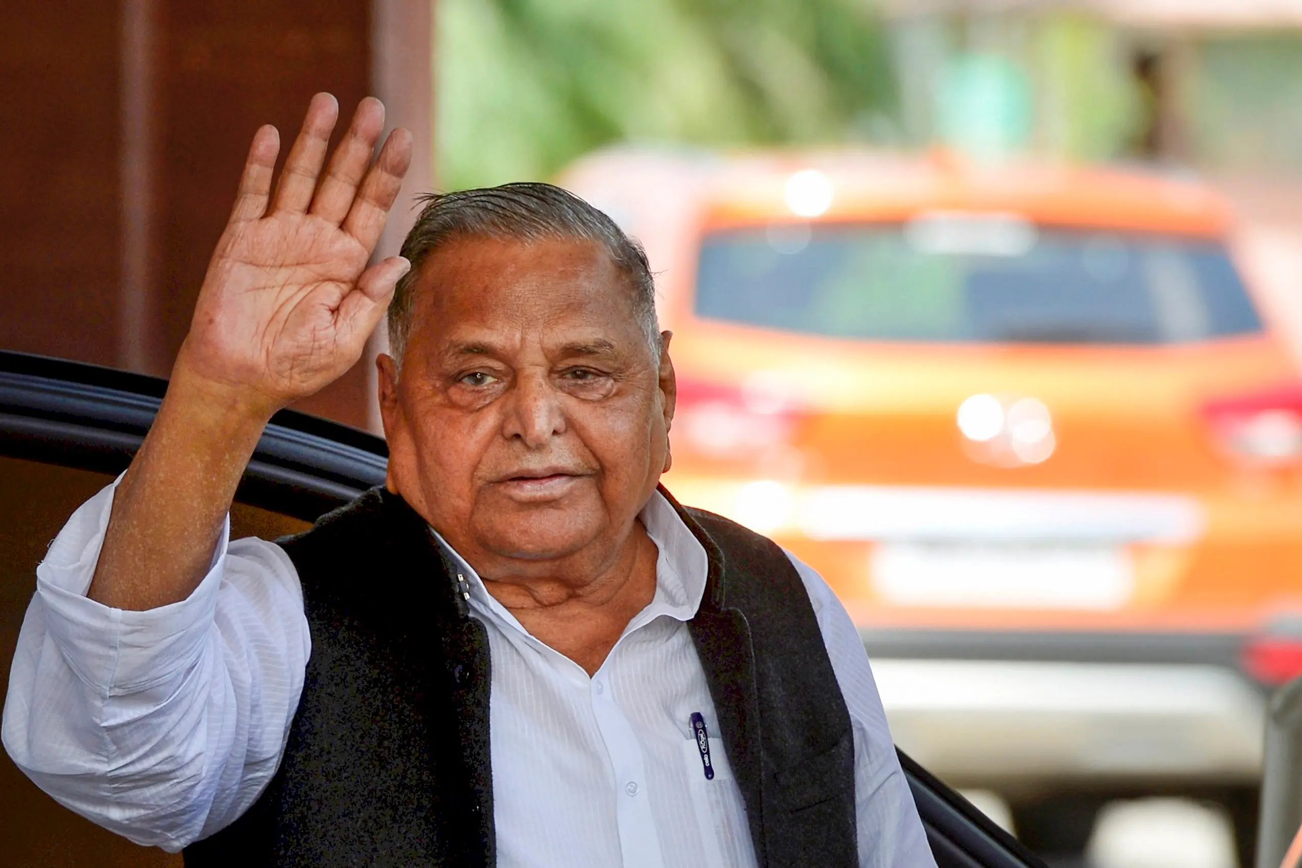 Kerala Guv, CM and Speaker condole death of Mulayalam Singh Yadav