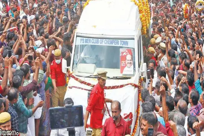 Last rites of Kodiyeri to be held at Payyambalam beach today