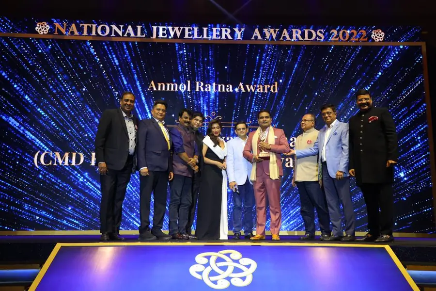 TS Kalyanaraman presented ‘Anmol Ratna’ Award at National Jewellery Awards 2022