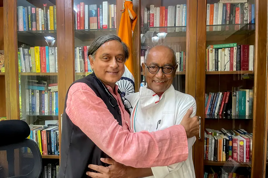 Congress president election: Shashi Tharoor meets Digvijaya Singh