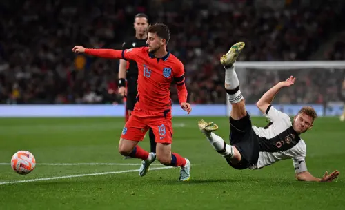 Mason Mount (L) gets past Germany's midfielder Joshua Kimmich | AFP