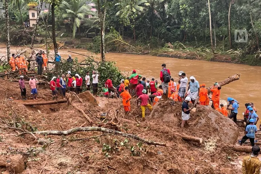 NDRF teams reach Koottikkal, Kokkayar