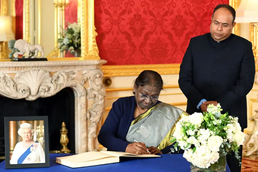 Indian President Murmu offers tribute to Queen Elizabeth II ahead of her state funeral