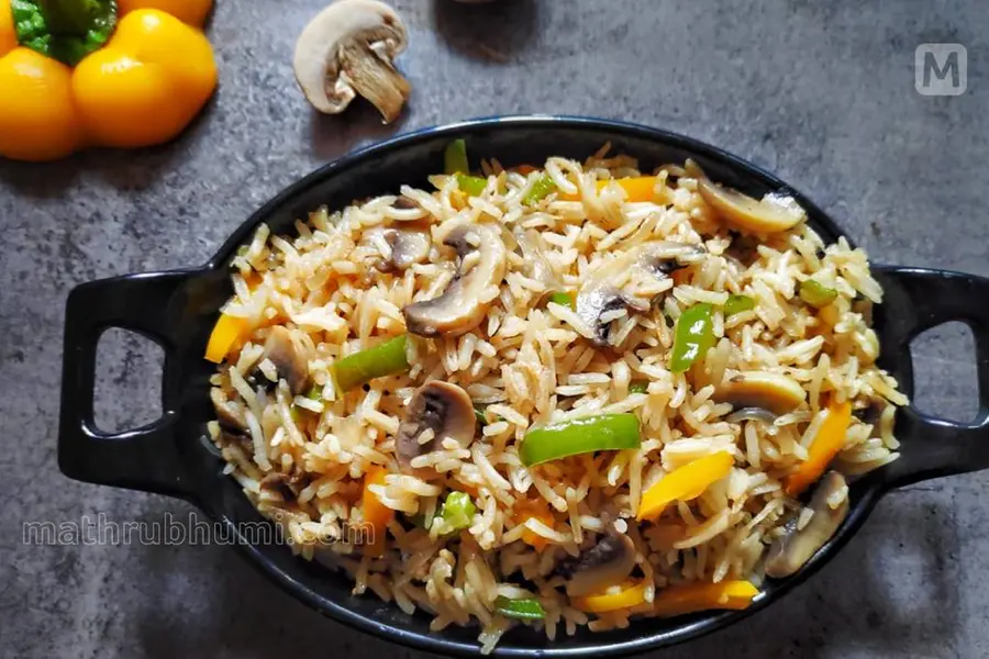 ഫ്രൈഡ് റൈസില് ചിക്കന് കുറഞ്ഞു, പ്ലേറ്റ് അടിച്ചുപൊട്ടിച്ചു; രാമക്കല്മേട്ടിലെ റിസോര്ട്ടില് അക്രമം
