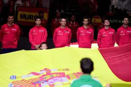 Without Alcaraz, Spain beats Serbia 3-0 in Davis Cup Finals
