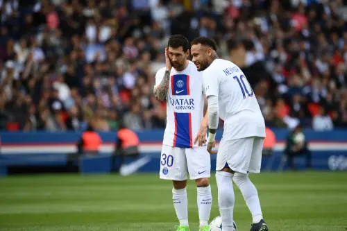 Neymar takes PSG back to top spot in France, Marseille beat Lille
