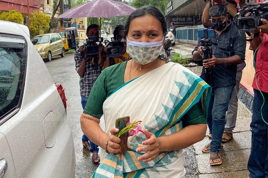 Health minister Veena George turns good Samaritan for accident victims at night
