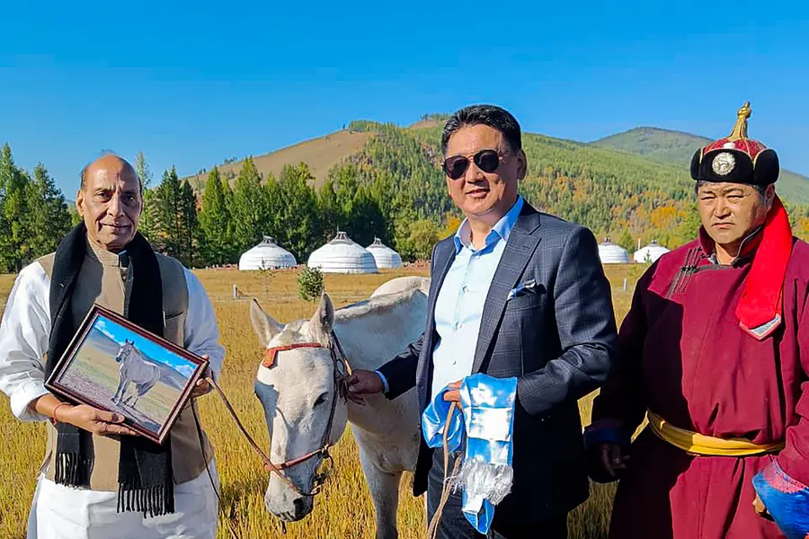Mongolian President gifts horse to Defence Minister Rajnath Singh
