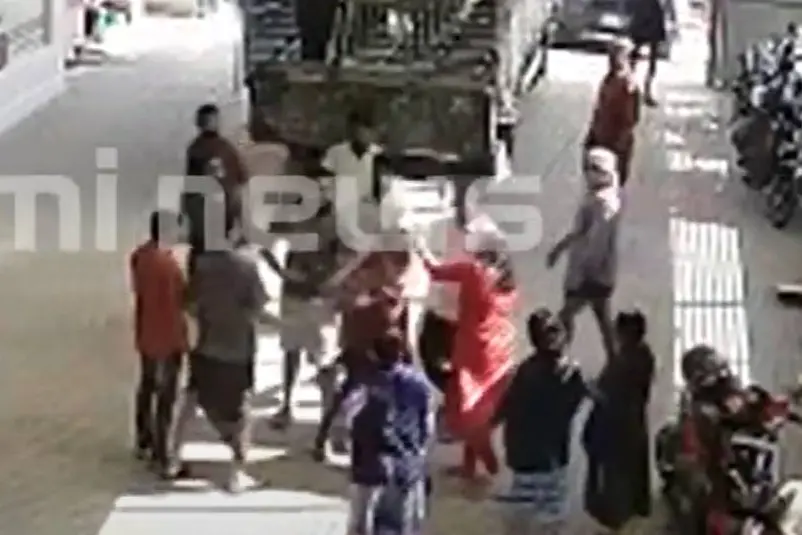 അമിതകൂലി നല്കിയില്ല; വ്യാപാര സ്ഥാപനത്തിലെ തൊഴിലാളികള്ക്ക് ഐഎന്ടിയുസിയുടെ മര്ദനം