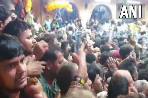 2 die during Janmashtami celebrations at overcrowded Mathura's Banke Bihari temple
