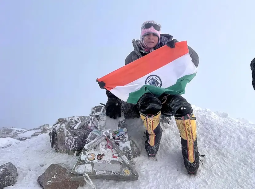 Bhawna Dehariya unfurled the Indian national flag on Mount Elbrus | Photo: www.instagram.com