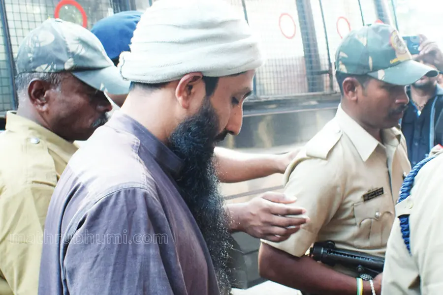 കളമശ്ശേരി ബസ് കത്തിക്കല്: തടിയന്റവിട നസീറിന് ഏഴുവര്ഷം തടവും 1.75 ലക്ഷം പിഴയും