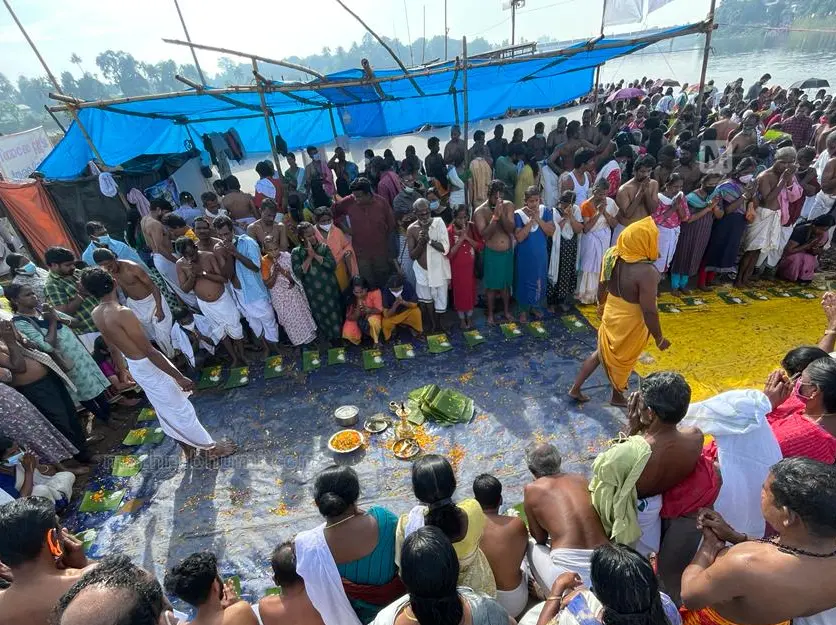 Bali Tharpanam | Photo: Rahul GR, Mathrubhumi