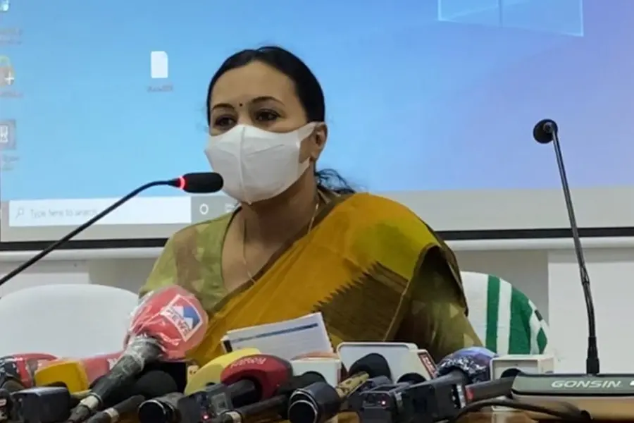 Punching, e-office mechanism to be implemented in health dept of Kerala