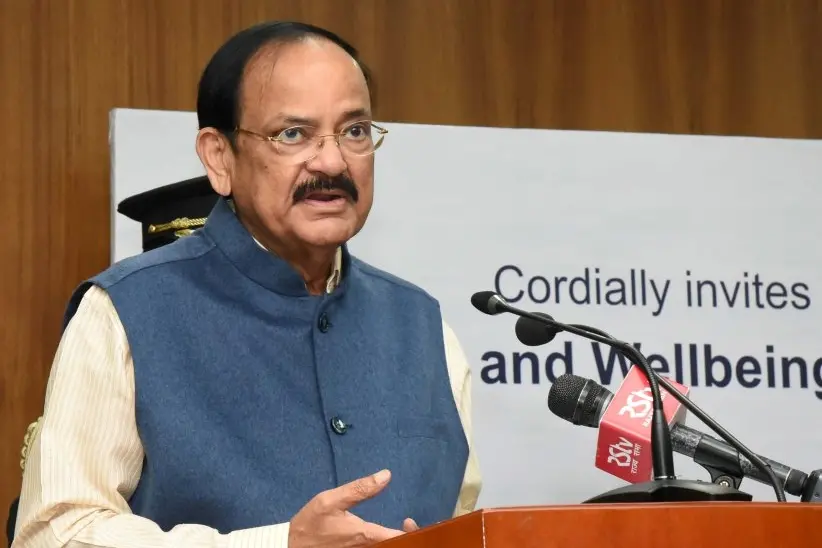 Vice President calls for rejecting Macaulay's education, asks what is wrong with saffron
