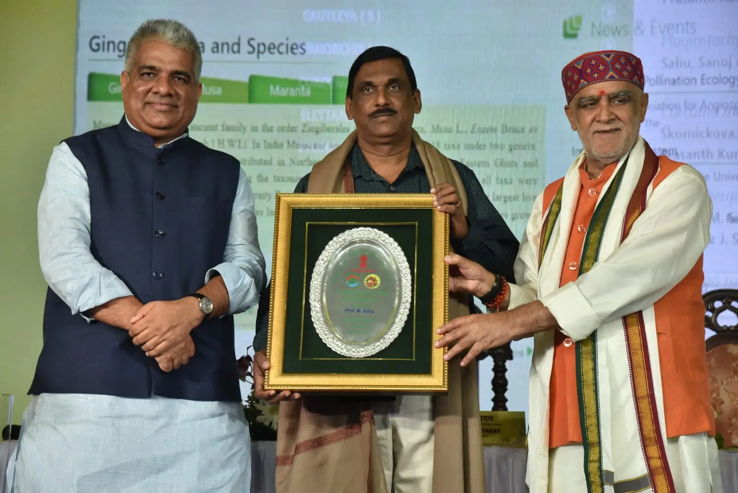 Dr Mamiyil Sabu receives EK Janaki Ammal National Award | Photo: Special Arrangement
