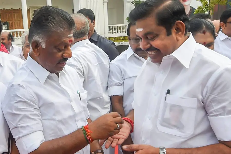 AIADMK meet turns into virtual war zone, Palaniswami becomes soft target in EPS's show of strength