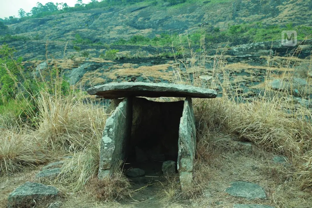 Muniyara or dolmen