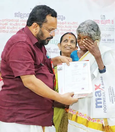 Minister K Rajan distributes title deeds at fest held in Wayanad