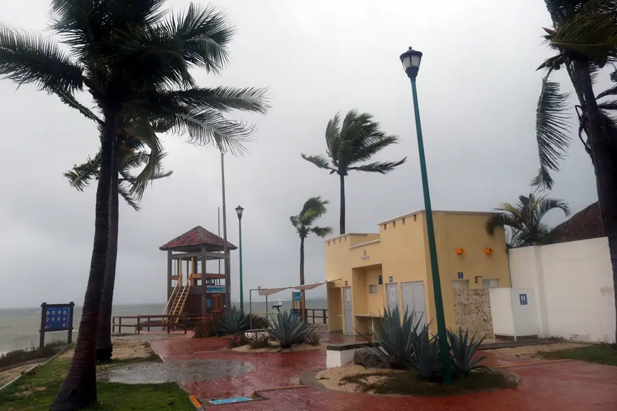 Hurricane Agatha kills 10, leaves 20 missing in south Mexico