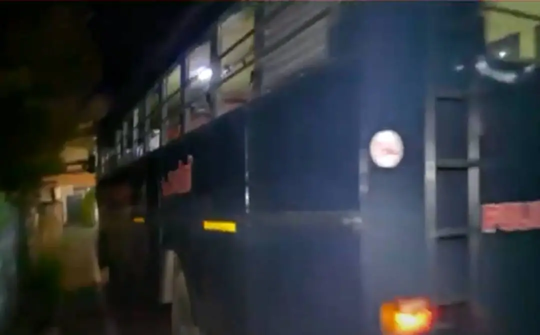 Police vehicle | Photo: Mathrubhumi News screengrab
