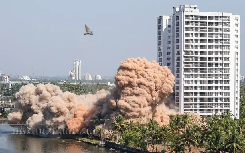 Maradu flat demoltion | Photo: TK Pradeep Kumar/ Mathrubhumi