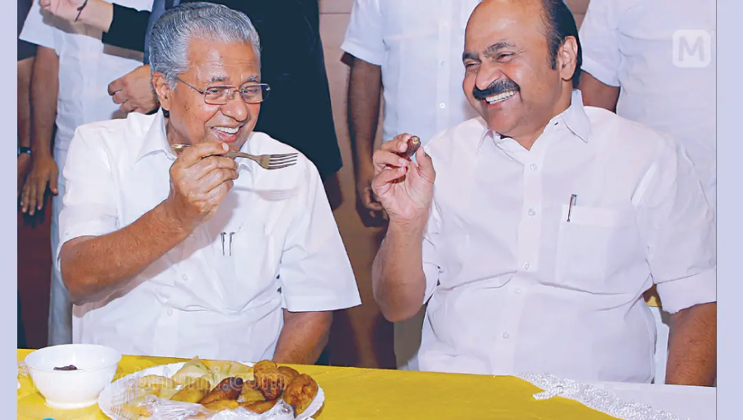 CM Pinarayi Vijayan attended Iftar feast arranged by VD Satheesan | Photo: MP Unnkrishnan