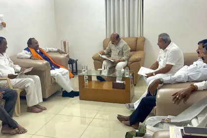 Contractor's death: Karnataka Minister K S Eshwarappa tenders resignation