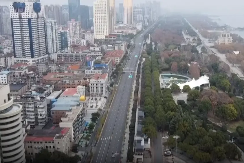 Wuhan ends 76-day lockdown