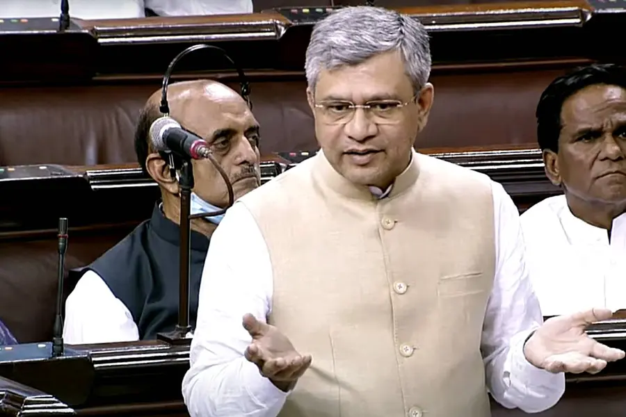 Soon after Pinarayi raised hope in getting final nod, rail minister terms SilverLine 'complicated'
